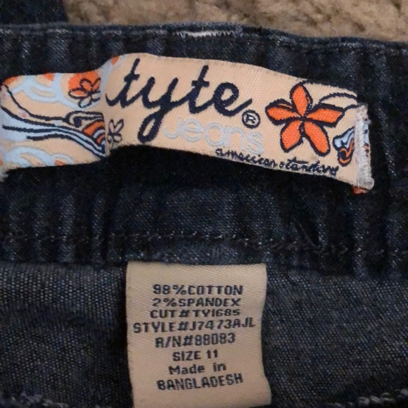 Jeans - Picture 3 of 4